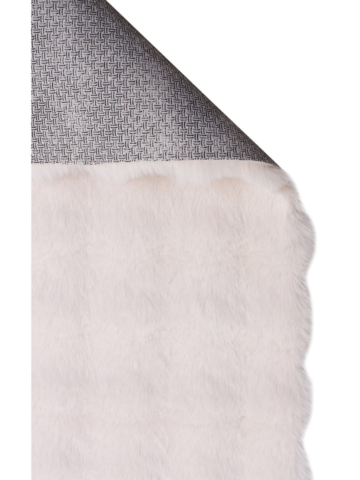 Eskimo Serisi Özel Yüksek Alçak Dokulu Yumuşak Tuşeli Suni Kürk PLAIN BEIGE - Carpetdocia