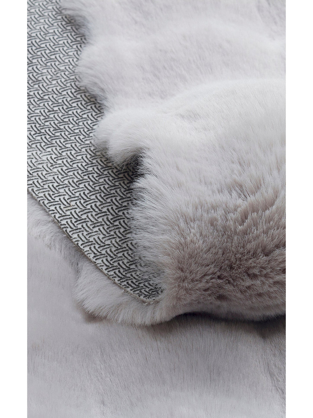 Eskimo Serisi Özel Yüksek Alçak Dokulu Yumuşak Tuşeli Suni Kürk PLAIN GREY - Carpetdocia