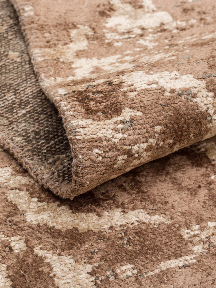 Ruggadocia Damask Mocha Vintage Desenli Halı detay